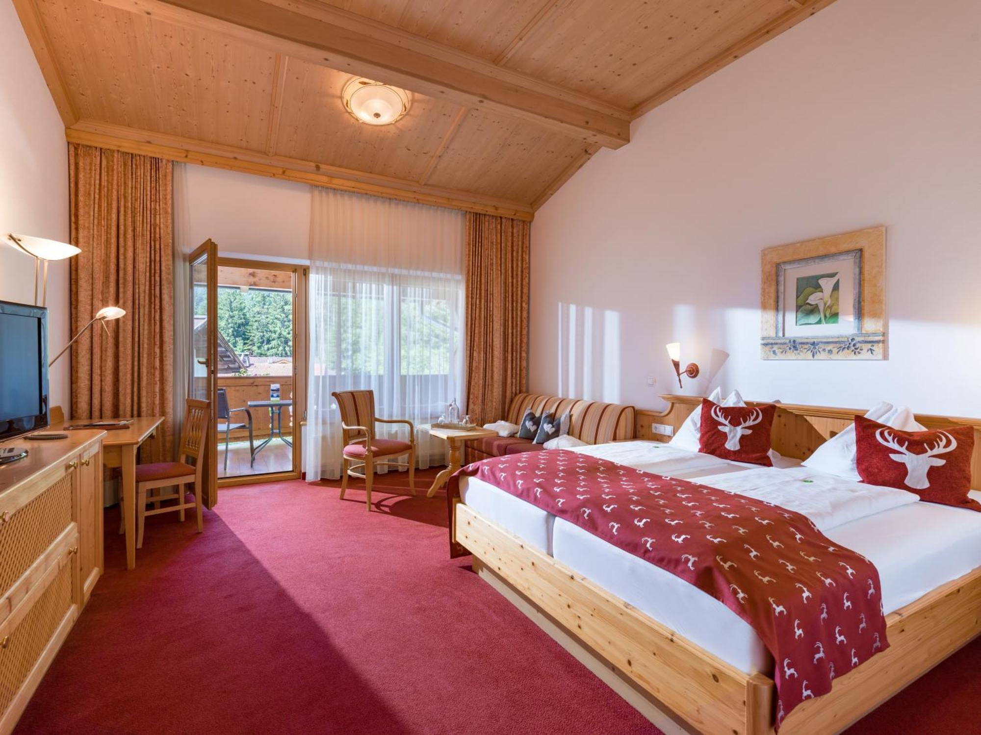 Alpenpanorama Hotel 4*
